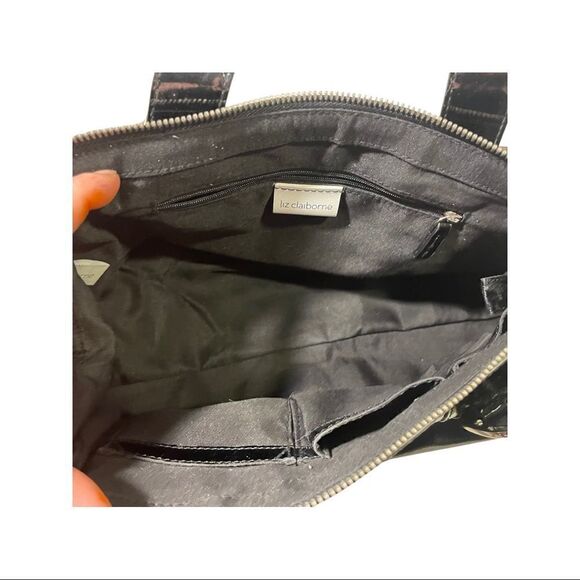 Liz Claiborne Black Patent Shoulder Bag - Picture 6 of 7